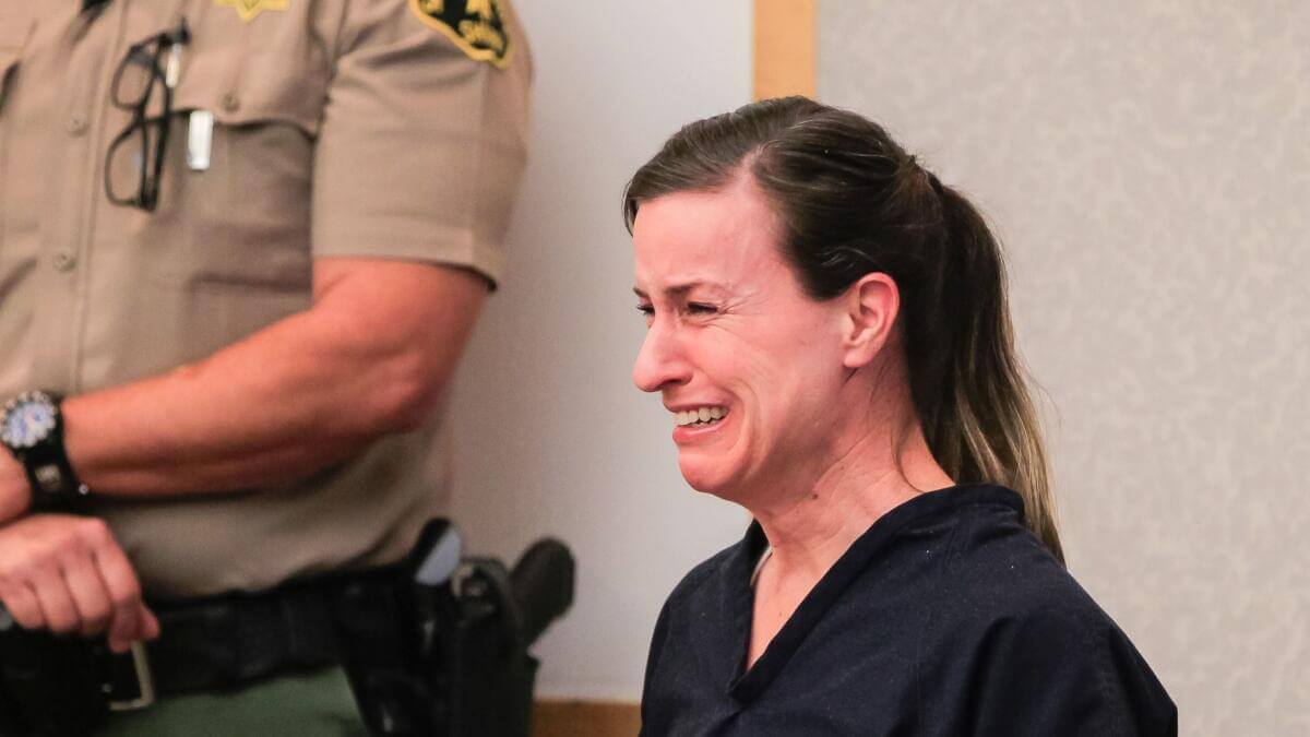 Diana Jean Lovejoy: The Controversial Case of the Convicted Woman ...